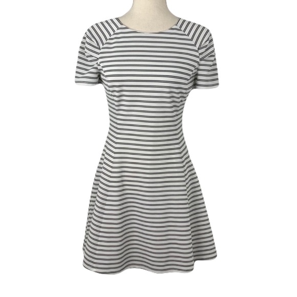 Anthropologie Dresses & Skirts - Anthropologie Hutch brand striped dress